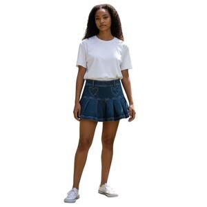 Sweet Society Women Blue Heart Patch Pleated Denim Mini Skirt Size L - NWT